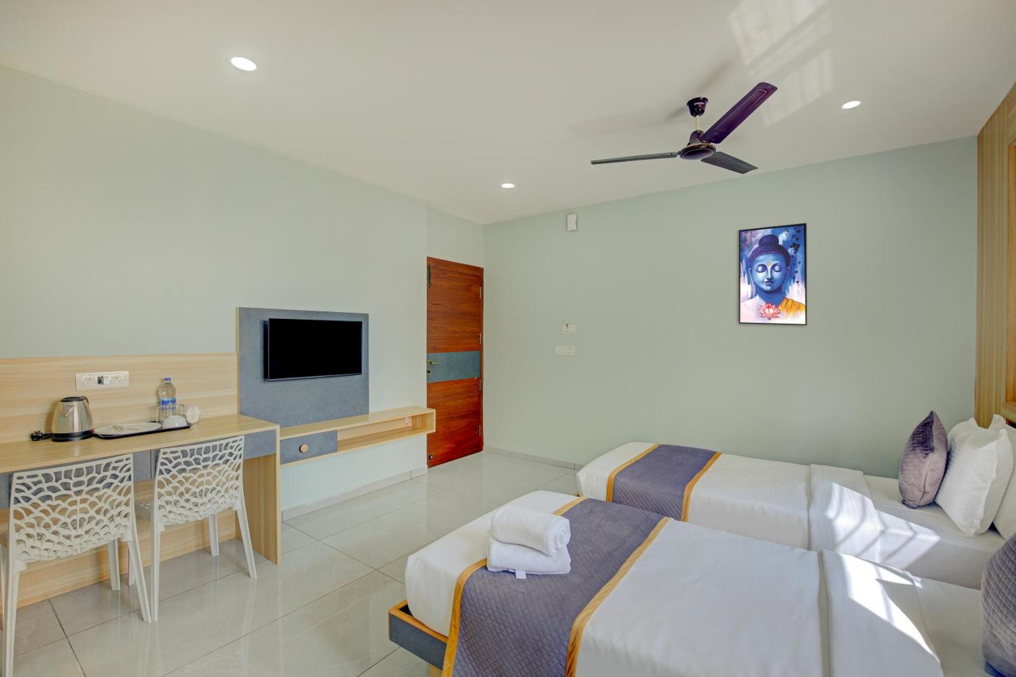Hotel Park Lane Yelahanka Bangalore Exterior foto